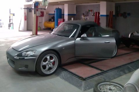 ΦΑΝΟΠΟΙΙΟ PORSCHE ΣΤΟ ΠΕΡΙΣΤΕΡΙ